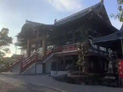 味鏡山 護國院の本殿・本堂