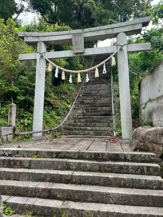 荒神社の{uncategorized: "未分類", other: "その他", undefined: "問題あり", building: "その他建物", grave: "お墓", sacred_gate: "鳥居", guardian: "狛犬", statue: "像", buddha: "仏像", history: "歴史", nature: "自然", garden: "庭園", animal: "動物", pagoda: "塔", temizu: "手水舎", mountain_gate: "山門・神門", sanctuary: "本殿・本堂", subordinate: "末社・摂社", art: "芸術", scenery: "景色", jizo: "地蔵", ema: "絵馬", goshuin: "御朱印", omikuji: "おみくじ", items: "授与品その他", amulet: "お守り", goshuincho: "御朱印帳", eats: "食事", festival: "お祭り", votive_dance: "神楽", shichigosan: "七五三参", wedding: "結婚式", experience: "体験その他", initially: "初詣", around: "周辺", anti_infection: "感染症対策"}
