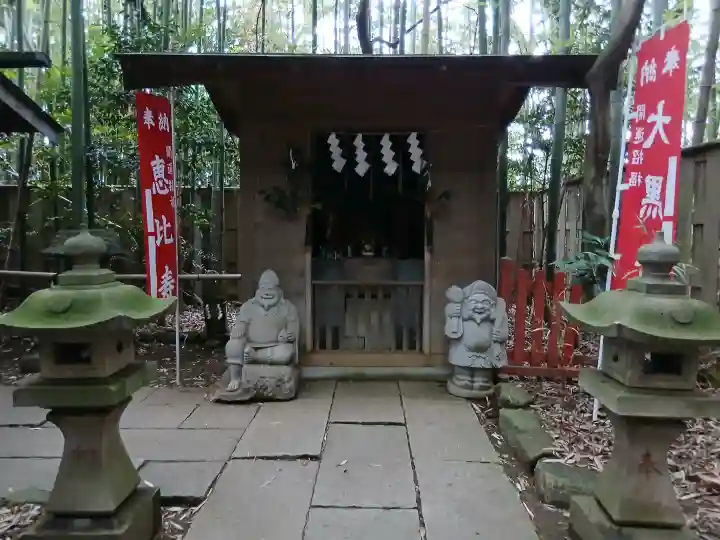 道野辺八幡宮の{uncategorized: "未分類", other: "その他", undefined: "問題あり", building: "その他建物", grave: "お墓", sacred_gate: "鳥居", guardian: "狛犬", statue: "像", buddha: "仏像", history: "歴史", nature: "自然", garden: "庭園", animal: "動物", pagoda: "塔", temizu: "手水舎", mountain_gate: "山門・神門", sanctuary: "本殿・本堂", subordinate: "末社・摂社", art: "芸術", scenery: "景色", jizo: "地蔵", ema: "絵馬", goshuin: "御朱印", omikuji: "おみくじ", items: "授与品その他", amulet: "お守り", goshuincho: "御朱印帳", eats: "食事", festival: "お祭り", votive_dance: "神楽", shichigosan: "七五三参", wedding: "結婚式", experience: "体験その他", initially: "初詣", around: "周辺", anti_infection: "感染症対策"}