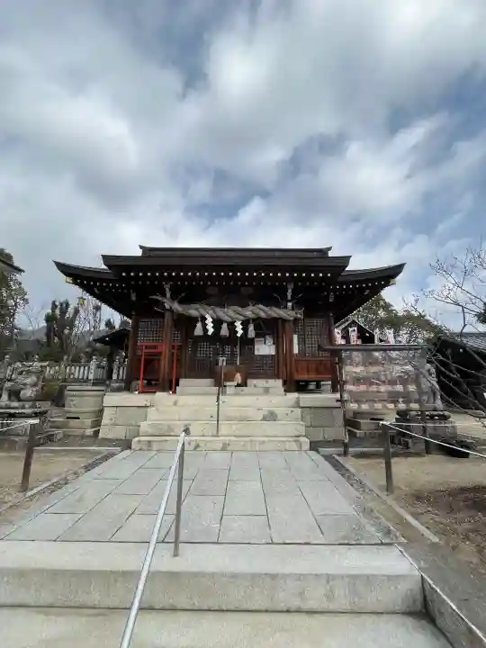 小野神社の{uncategorized: "未分類", other: "その他", undefined: "問題あり", building: "その他建物", grave: "お墓", sacred_gate: "鳥居", guardian: "狛犬", statue: "像", buddha: "仏像", history: "歴史", nature: "自然", garden: "庭園", animal: "動物", pagoda: "塔", temizu: "手水舎", mountain_gate: "山門・神門", sanctuary: "本殿・本堂", subordinate: "末社・摂社", art: "芸術", scenery: "景色", jizo: "地蔵", ema: "絵馬", goshuin: "御朱印", omikuji: "おみくじ", items: "授与品その他", amulet: "お守り", goshuincho: "御朱印帳", eats: "食事", festival: "お祭り", votive_dance: "神楽", shichigosan: "七五三参", wedding: "結婚式", experience: "体験その他", initially: "初詣", around: "周辺", anti_infection: "感染症対策"}