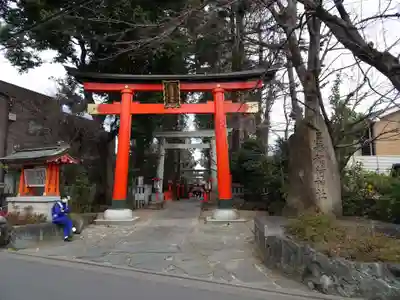 馬橋稲荷神社の鳥居