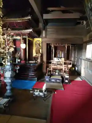 石堂寺の本殿・本堂