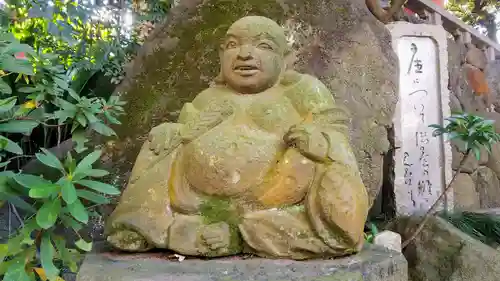 品川寺の像