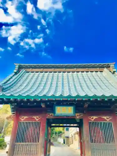 東城寺の山門・神門