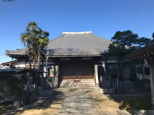 安楽寺の本殿・本堂