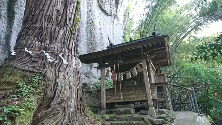 石神山精神社(宮城県)