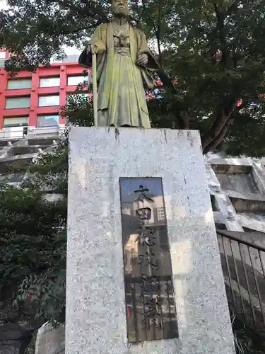 横浜成田山延命院（成田山横浜別院）の像