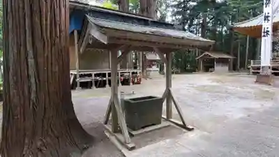 米川八幡神社の手水舎