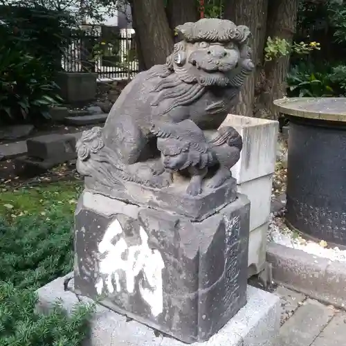 新橋鹽竃神社の狛犬