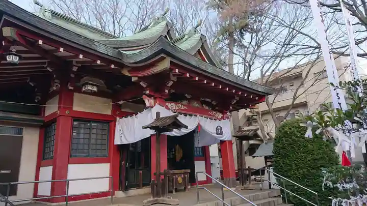 稲荷森稲荷神社の本殿・本堂