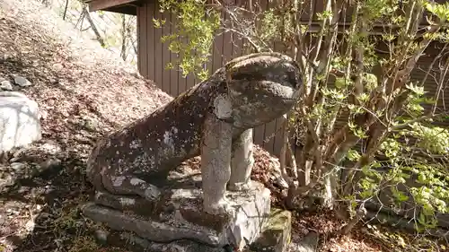 熊野皇大神社の狛犬