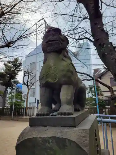 秋葉神社の狛犬