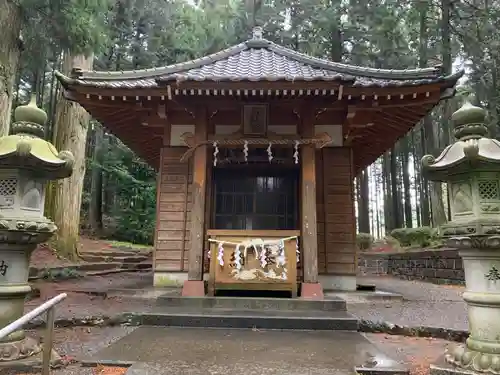 村山浅間神社の末社