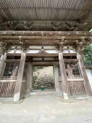 総見寺の山門・神門