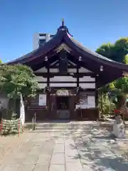 三輪神社の本殿