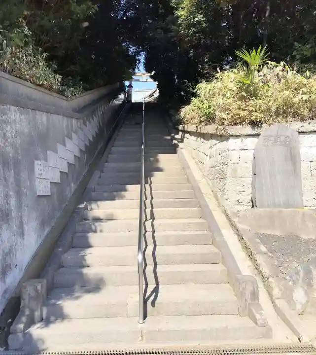 赤羽八幡神社の{uncategorized: "未分類", other: "その他", undefined: "問題あり", building: "その他建物", grave: "お墓", sacred_gate: "鳥居", guardian: "狛犬", statue: "像", buddha: "仏像", history: "歴史", nature: "自然", garden: "庭園", animal: "動物", pagoda: "塔", temizu: "手水舎", mountain_gate: "山門・神門", sanctuary: "本殿・本堂", subordinate: "末社・摂社", art: "芸術", scenery: "景色", jizo: "地蔵", ema: "絵馬", goshuin: "御朱印", omikuji: "おみくじ", items: "授与品その他", amulet: "お守り", goshuincho: "御朱印帳", eats: "食事", festival: "お祭り", votive_dance: "神楽", shichigosan: "七五三参", wedding: "結婚式", experience: "体験その他", initially: "初詣", around: "周辺", anti_infection: "感染症対策"}