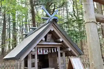 宝登山神社の末社・摂社