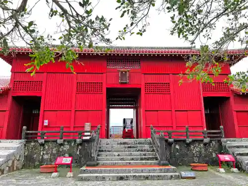 波上宮の山門・神門