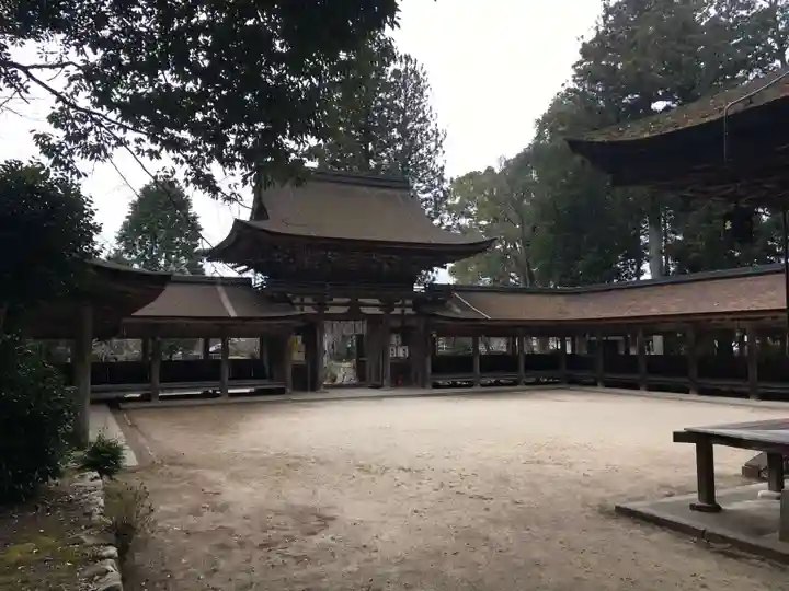 油日神社の山門・神門