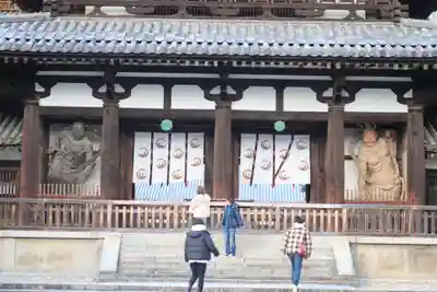 法隆寺の山門・神門