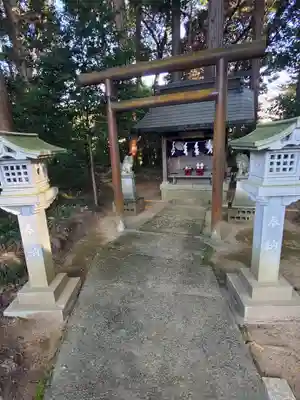 加波山三枝祇神社本宮の末社・摂社