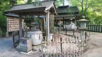 猿丸神社の手水舎