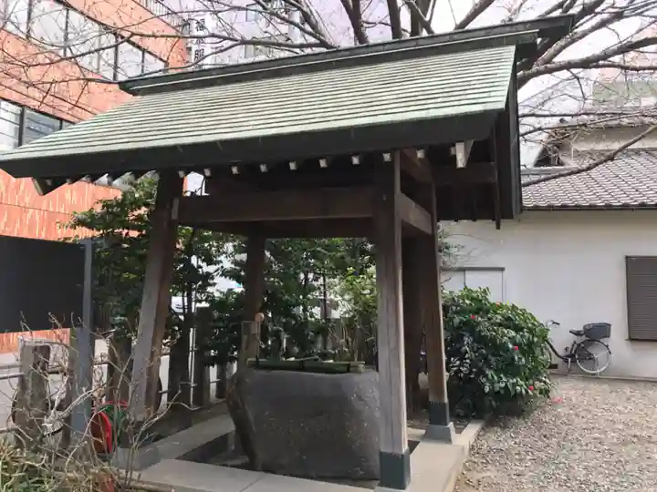 蔵前神社の手水舎