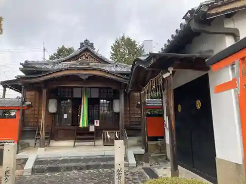 崇道天皇社の本殿・本堂