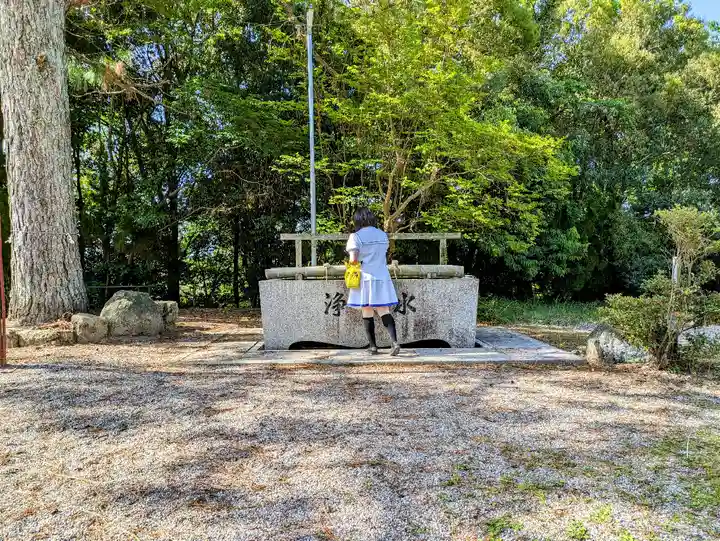 曽野稲荷神社の手水舎
