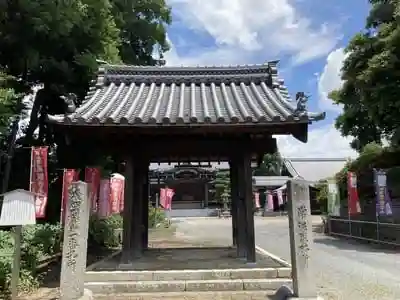 萬徳寺の山門