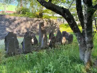 伊豆山神社 里宮の{uncategorized: "未分類", other: "その他", undefined: "問題あり", building: "その他建物", grave: "お墓", sacred_gate: "鳥居", guardian: "狛犬", statue: "像", buddha: "仏像", history: "歴史", nature: "自然", garden: "庭園", animal: "動物", pagoda: "塔", temizu: "手水舎", mountain_gate: "山門・神門", sanctuary: "本殿・本堂", subordinate: "末社・摂社", art: "芸術", scenery: "景色", jizo: "地蔵", ema: "絵馬", goshuin: "御朱印", omikuji: "おみくじ", items: "授与品その他", amulet: "お守り", goshuincho: "御朱印帳", eats: "食事", festival: "お祭り", votive_dance: "神楽", shichigosan: "七五三参", wedding: "結婚式", experience: "体験その他", initially: "初詣", around: "周辺", anti_infection: "感染症対策"}