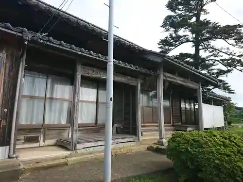 糸崎寺の本殿・本堂