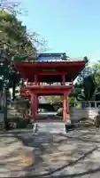 延命寺(身代り不動尊)の山門・神門
