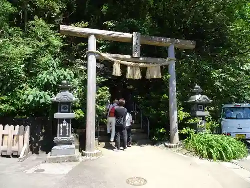 荒立神社の鳥居