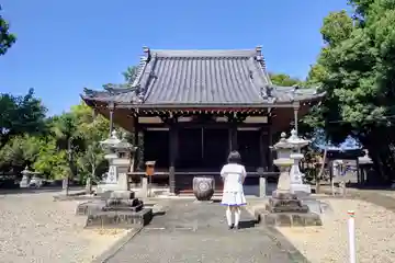 観音寺(東郷町)の本殿・本堂