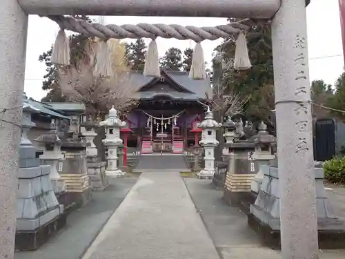 小泉稲荷神社の鳥居