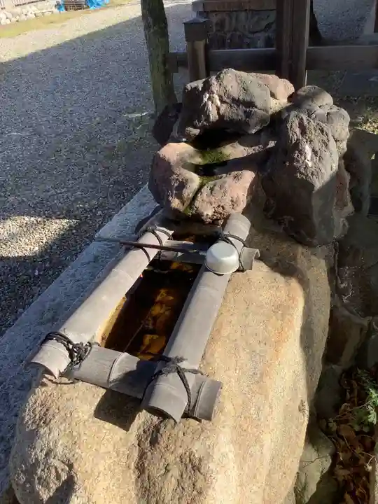 津島社の手水舎