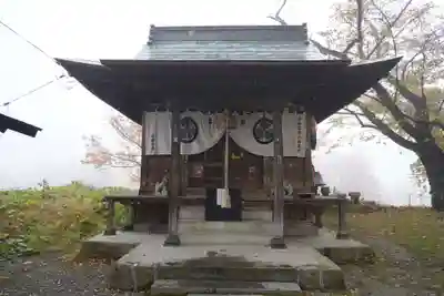 鶴ケ城稲荷神社の本殿・本堂