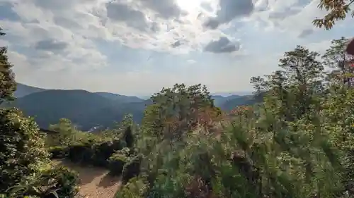 後深草天皇皇子　性仁親王墓・文覚上人墓(京都府)