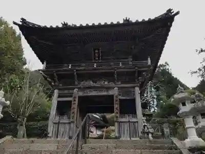 正光寺の山門