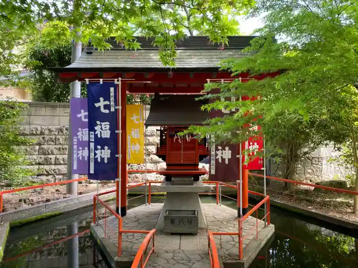 尾曳稲荷神社の{uncategorized: "未分類", other: "その他", undefined: "問題あり", building: "その他建物", grave: "お墓", sacred_gate: "鳥居", guardian: "狛犬", statue: "像", buddha: "仏像", history: "歴史", nature: "自然", garden: "庭園", animal: "動物", pagoda: "塔", temizu: "手水舎", mountain_gate: "山門・神門", sanctuary: "本殿・本堂", subordinate: "末社・摂社", art: "芸術", scenery: "景色", jizo: "地蔵", ema: "絵馬", goshuin: "御朱印", omikuji: "おみくじ", items: "授与品その他", amulet: "お守り", goshuincho: "御朱印帳", eats: "食事", festival: "お祭り", votive_dance: "神楽", shichigosan: "七五三参", wedding: "結婚式", experience: "体験その他", initially: "初詣", around: "周辺", anti_infection: "感染症対策"}