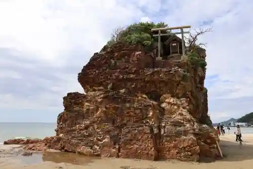 稲佐の浜　弁天島(島根県)