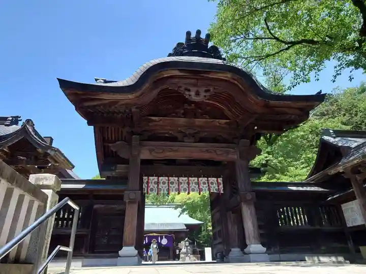 宇都宮二荒山神社の山門・神門