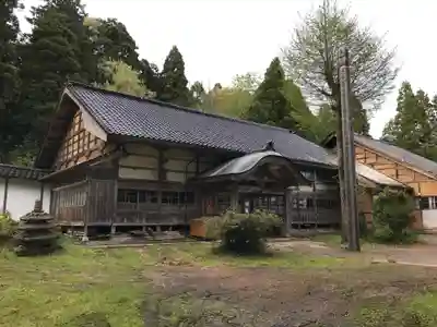 明泉寺の本殿・本堂