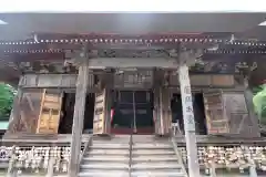 目の霊山　油山寺の本殿