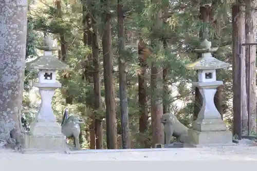 三渡神社の塔