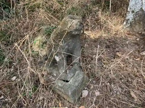 湯殿山神社の狛犬