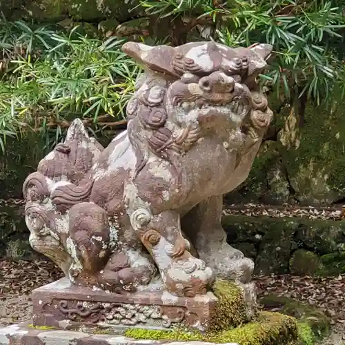 早尾神社の狛犬