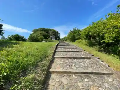 天武天皇・持統天皇陵（檜隈大内陵）(奈良県)
