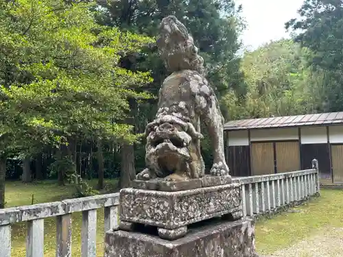 倭文神社の狛犬